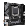 2x DDR5 Slots